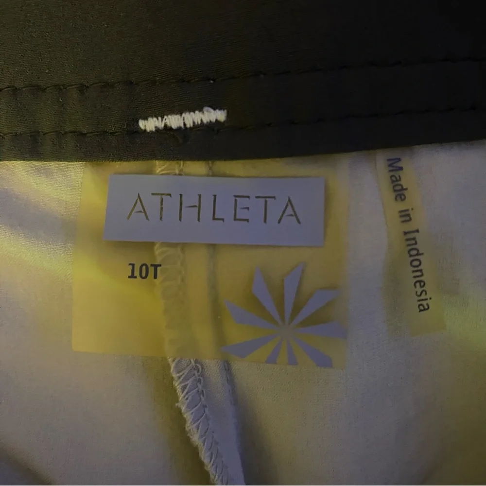 Athleta Tan A-Line Knee-Length Skort 10T EUC